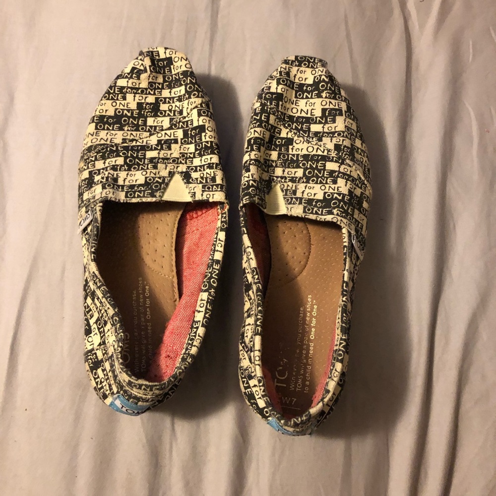 One for One design TOMS